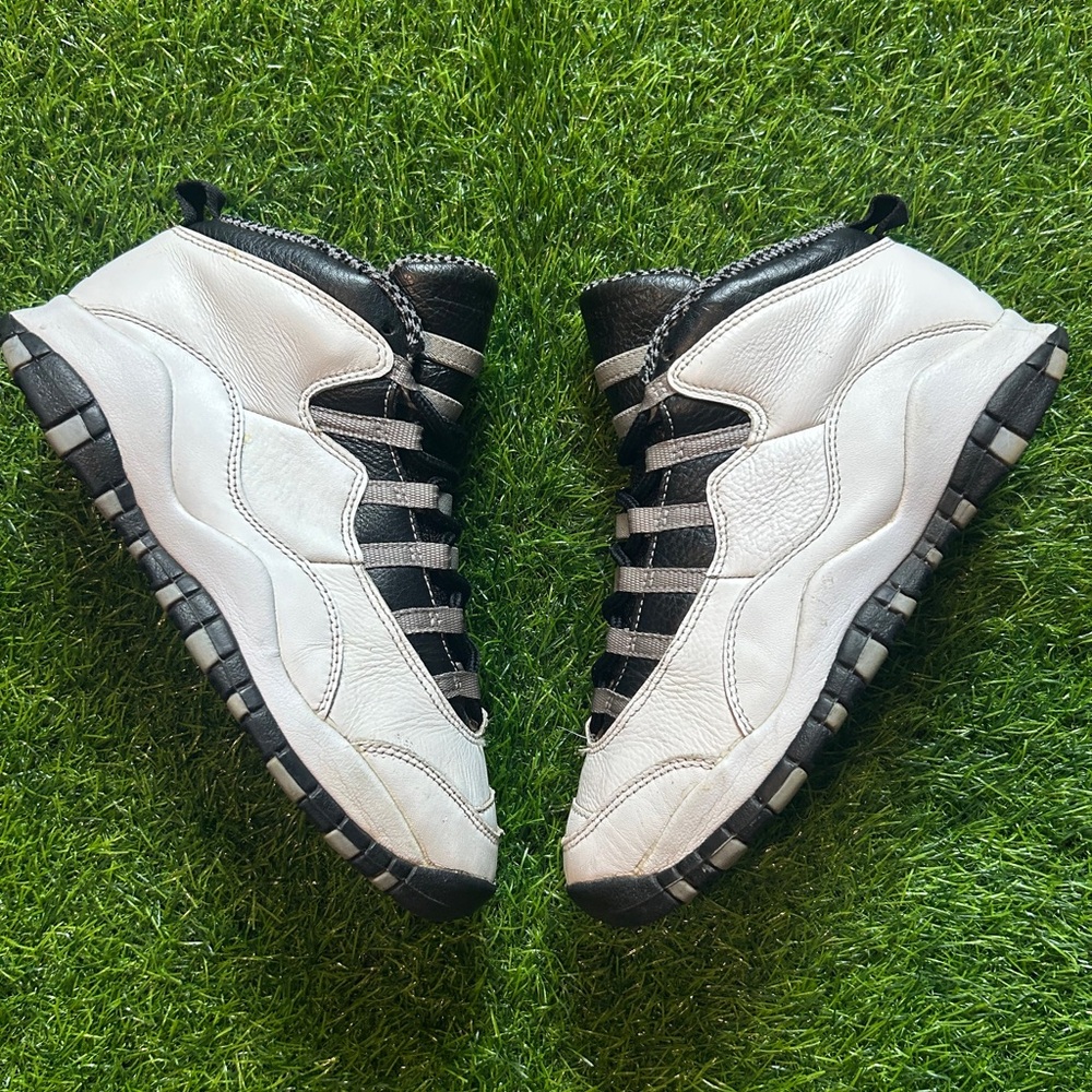 Jordan Air Jordan 10 Retro OG Steel
Size 7Y • No Box